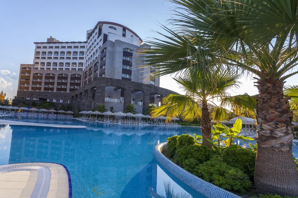 Otel Melas Lara