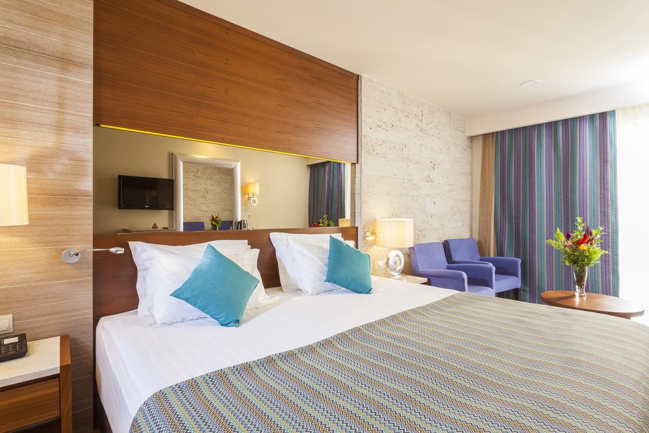 Otel Melas Lara Antalya